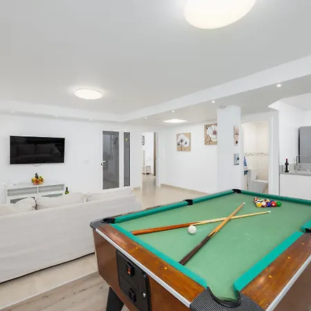 Beyond * Playa Blanca (Lanzarote)