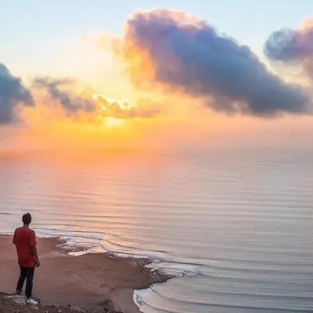 Beyond Willa Playa Blanca (Lanzarote)